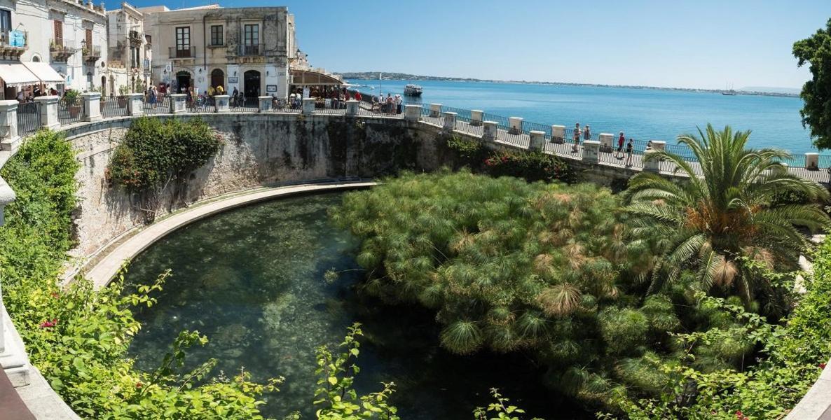 Ferienwohnung Terrazza dei Mori - Seaview terrace in Ortigia Syrakus Exterior foto